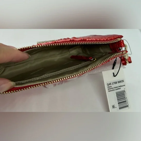 Brahmin Daisy Embrace Melbourne Genuine Leather Wristlet, NWT. - Picture 6 of 6